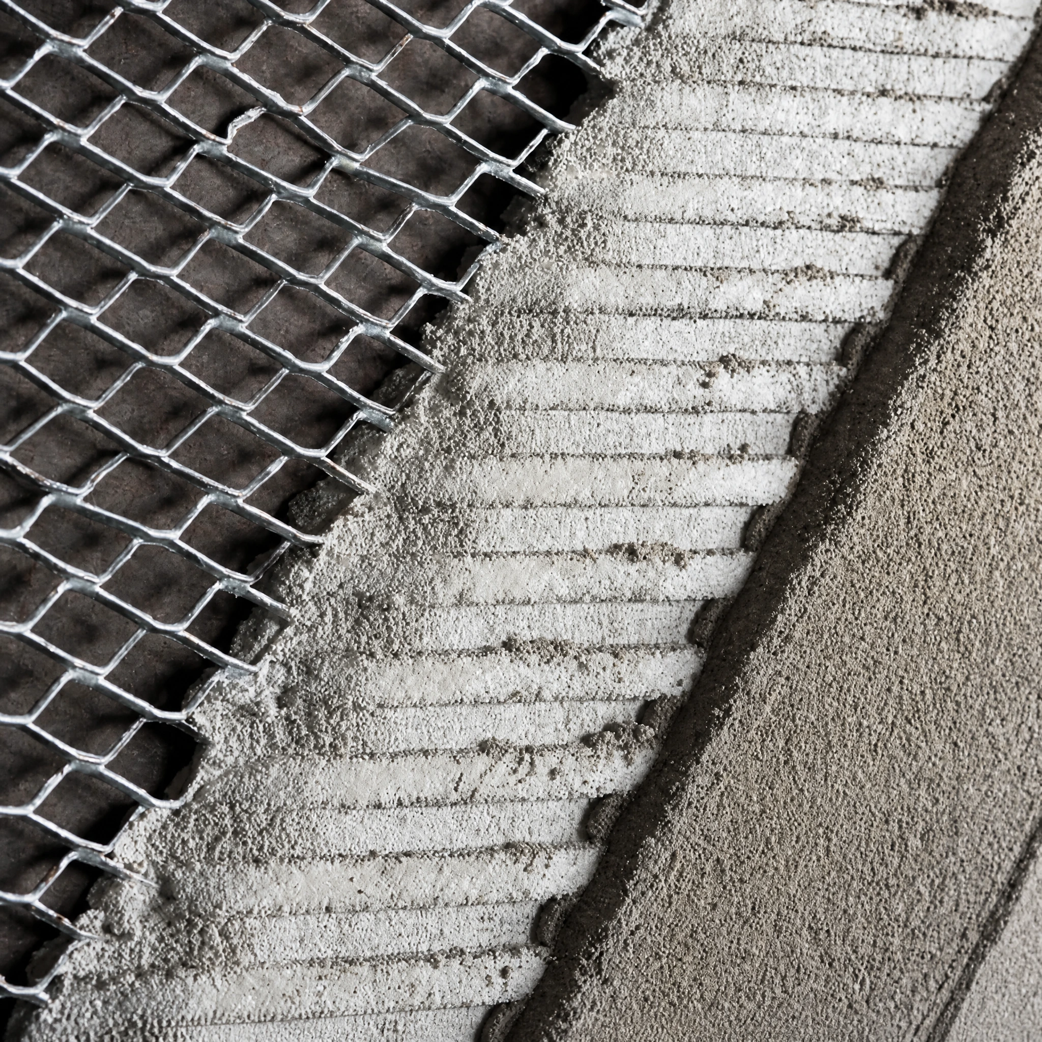 Construction contractors using metal mesh reinforcement products